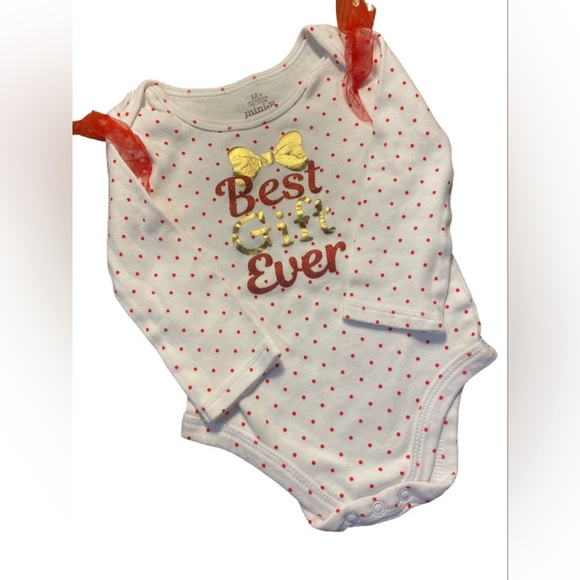 💥CHRISTMAS CLEARANCE💥🎄 Infant Girl Christmas Long Sleeve “Best Gift Ever” - Picture 5 of 7